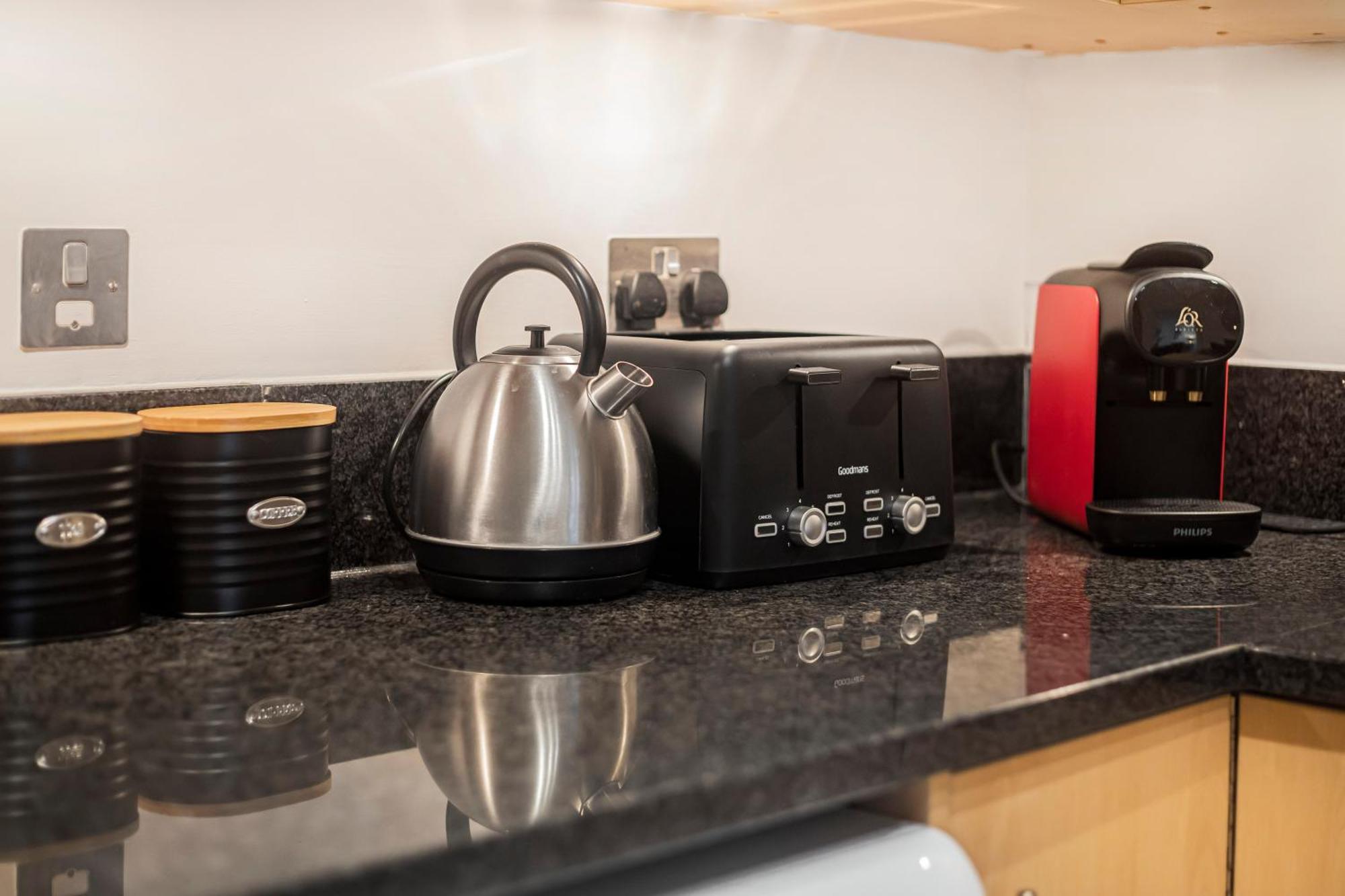 Athera - Hoxton Square 2 Bed, 2 Bath Entire Private Apartment London Exterior photo